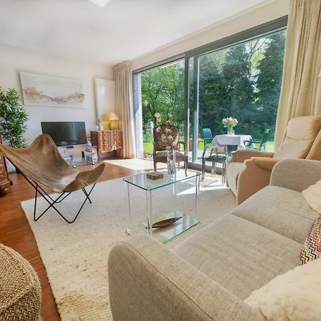 Luxury Garden House Waterloo